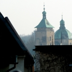 Věž a kupole děkanského kostlea